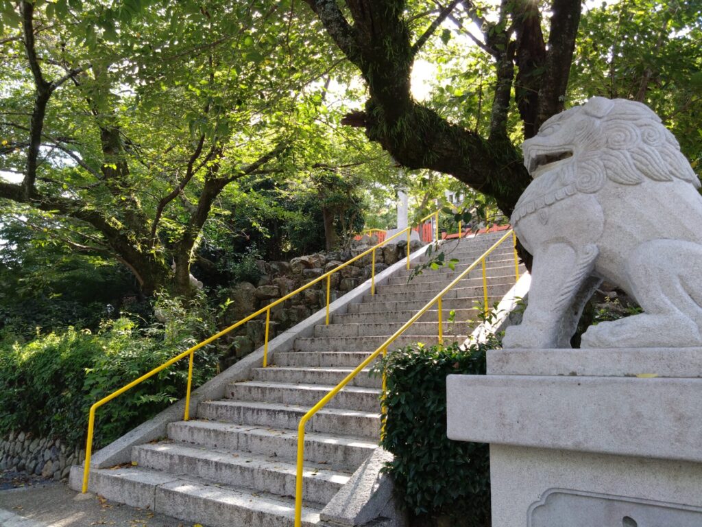 建勲神社 階段